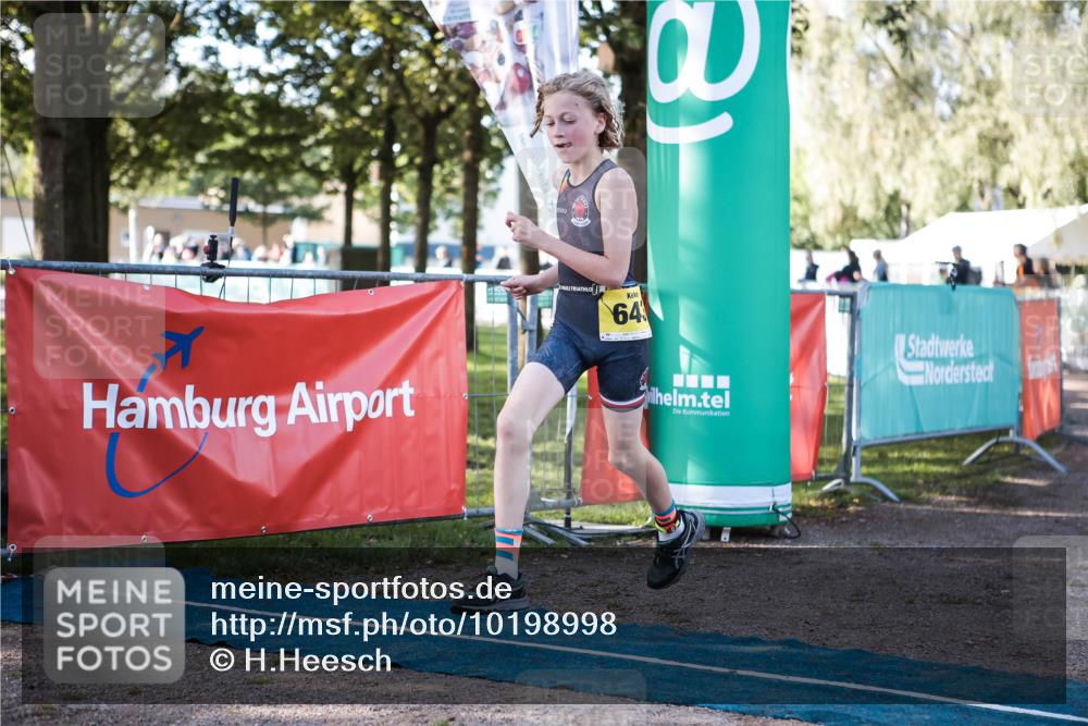 06.09.2026 - 20. Norderstedt Triathlon H.Heesch http://msf.ph/oto/10198998 06.09.2026 09:47:01 Ziel 643, 658 meine-sportfotos.de