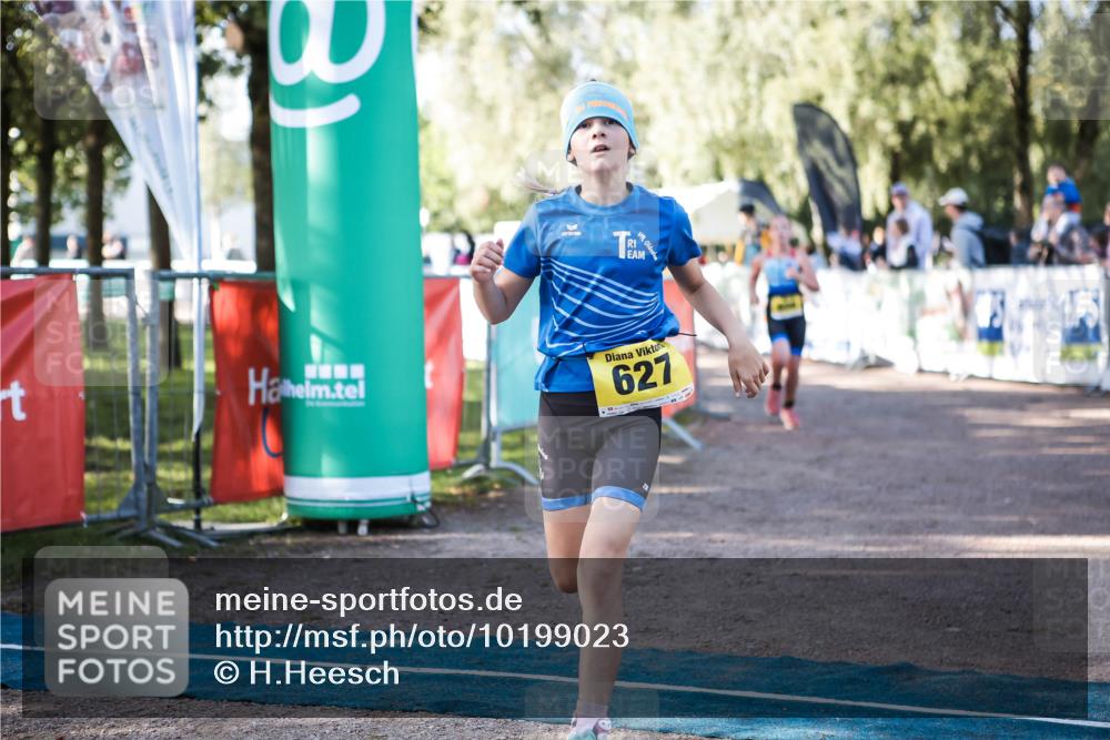 06.09.2026 - 20. Norderstedt Triathlon H.Heesch http://msf.ph/oto/10199023 06.09.2026 09:47:08 Ziel 606, 627, 643 meine-sportfotos.de