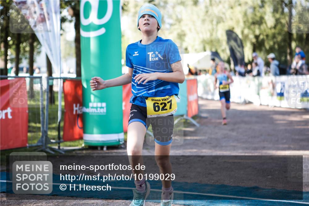 06.09.2026 - 20. Norderstedt Triathlon H.Heesch http://msf.ph/oto/10199029 06.09.2026 09:47:08 Ziel 606, 627, 643 meine-sportfotos.de