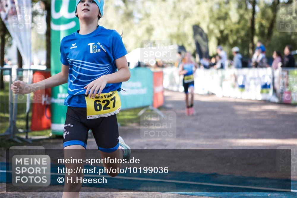 06.09.2026 - 20. Norderstedt Triathlon H.Heesch http://msf.ph/oto/10199036 06.09.2026 09:47:08 Ziel 606, 627, 643 meine-sportfotos.de