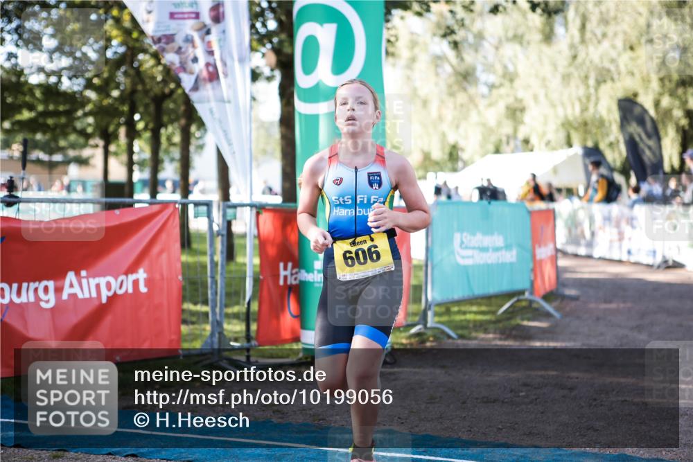 06.09.2026 - 20. Norderstedt Triathlon H.Heesch http://msf.ph/oto/10199056 06.09.2026 09:47:10 Ziel 606, 627 meine-sportfotos.de