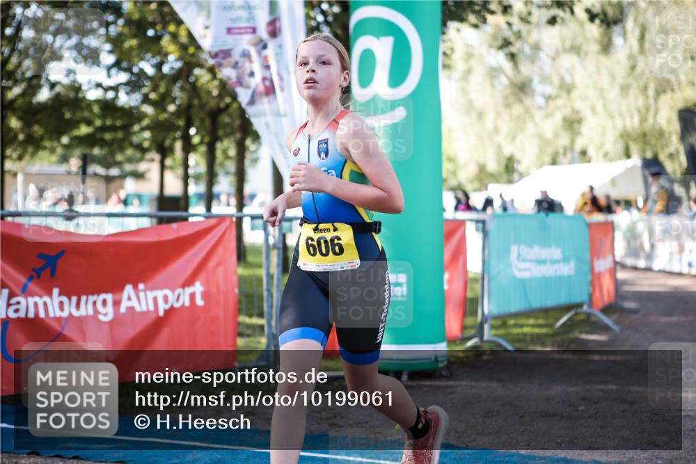 06.09.2026 - 20. Norderstedt Triathlon H.Heesch http://msf.ph/oto/10199061 06.09.2026 09:47:10 Ziel 606, 627 meine-sportfotos.de