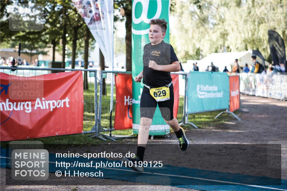 06.09.2026 - 20. Norderstedt Triathlon H.Heesch http://msf.ph/oto/10199125 06.09.2026 09:47:35 Ziel 629, 698 meine-sportfotos.de