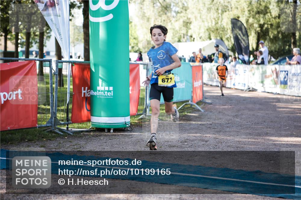 06.09.2026 - 20. Norderstedt Triathlon H.Heesch http://msf.ph/oto/10199165 06.09.2026 09:47:42 Ziel 629, 671, 675 meine-sportfotos.de