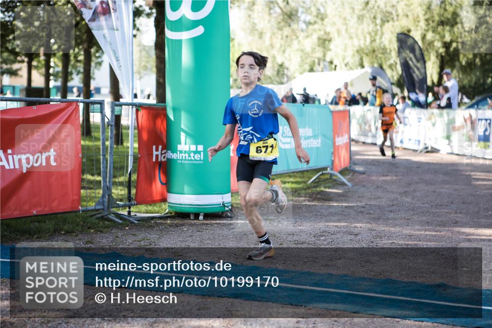 06.09.2026 - 20. Norderstedt Triathlon H.Heesch http://msf.ph/oto/10199170 06.09.2026 09:47:42 Ziel 629, 671, 675 meine-sportfotos.de