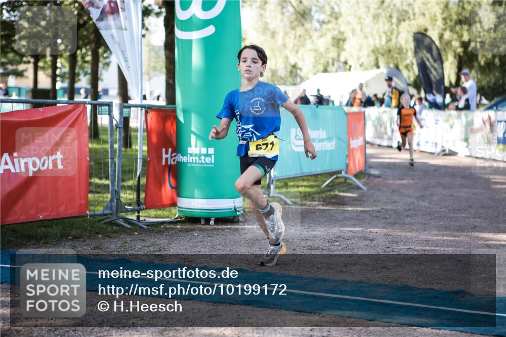 06.09.2026 - 20. Norderstedt Triathlon H.Heesch http://msf.ph/oto/10199172 06.09.2026 09:47:42 Ziel 629, 671, 675 meine-sportfotos.de