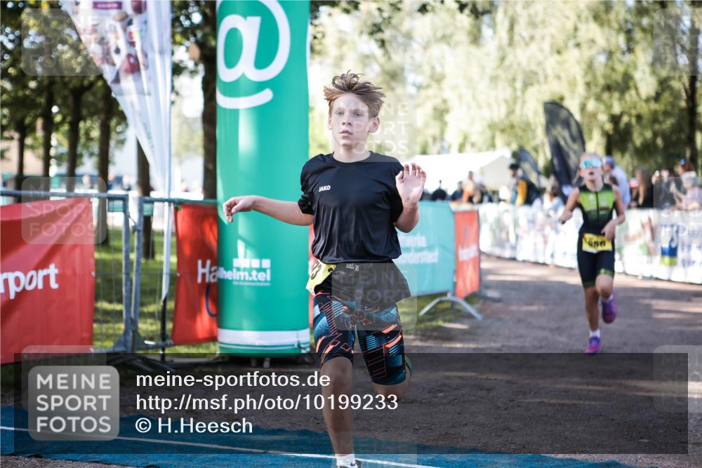 06.09.2026 - 20. Norderstedt Triathlon H.Heesch http://msf.ph/oto/10199233 06.09.2026 09:48:02 Ziel 633, 656, 673 meine-sportfotos.de