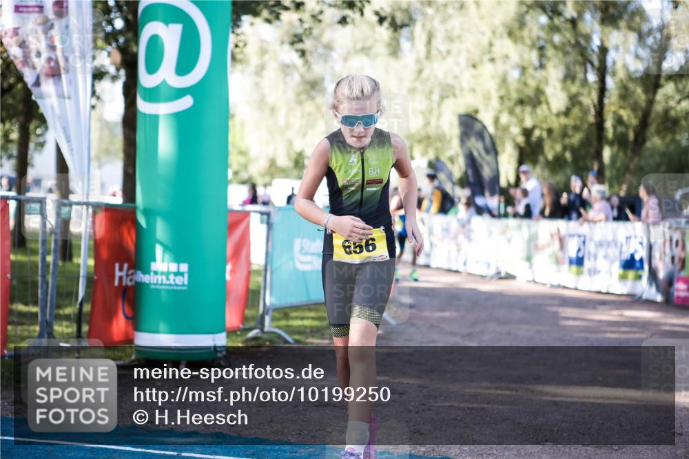06.09.2026 - 20. Norderstedt Triathlon H.Heesch http://msf.ph/oto/10199250 06.09.2026 09:48:04 Ziel 633, 656, 673 meine-sportfotos.de