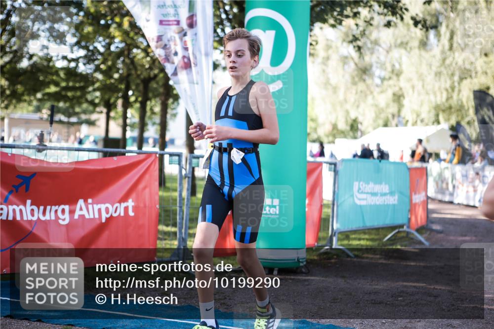 06.09.2026 - 20. Norderstedt Triathlon H.Heesch http://msf.ph/oto/10199290 06.09.2026 09:48:07 Ziel 633, 656, 673 meine-sportfotos.de