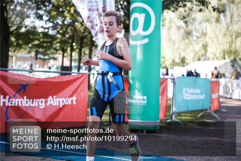 06.09.2026 - 20. Norderstedt Triathlon H.Heesch http://msf.ph/oto/10199294 06.09.2026 09:48:08 Ziel 633, 656, 673 meine-sportfotos.de