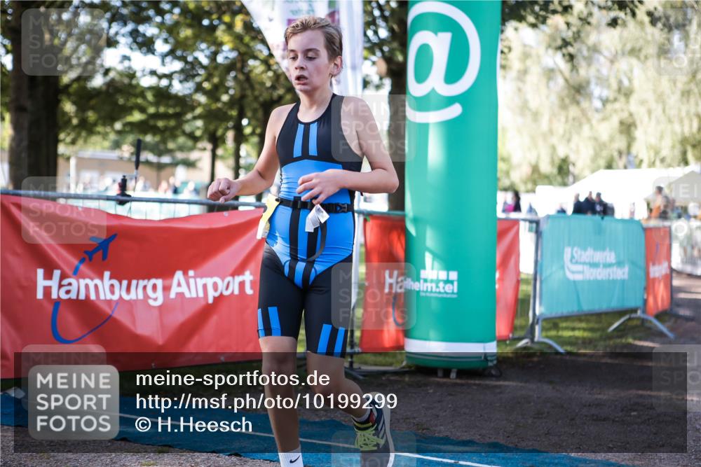 06.09.2026 - 20. Norderstedt Triathlon H.Heesch http://msf.ph/oto/10199299 06.09.2026 09:48:08 Ziel 633, 656, 673 meine-sportfotos.de