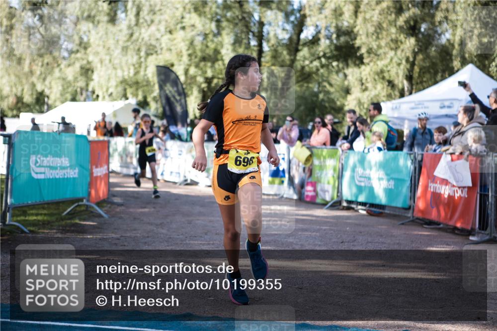 06.09.2026 - 20. Norderstedt Triathlon H.Heesch http://msf.ph/oto/10199355 06.09.2026 09:48:30 Ziel 634, 668, 696, 697 meine-sportfotos.de