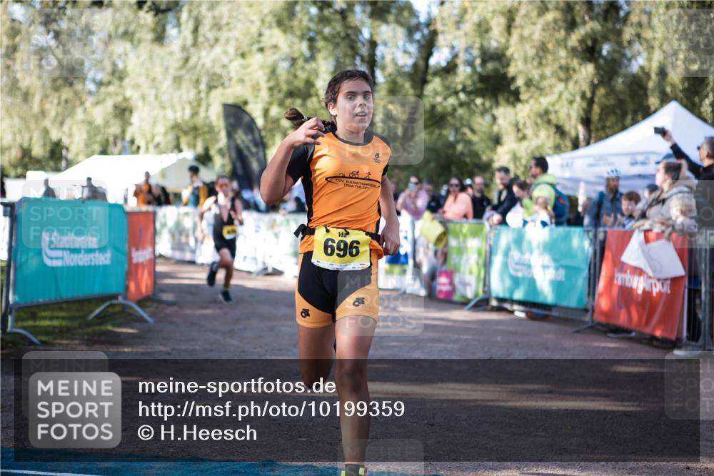 06.09.2026 - 20. Norderstedt Triathlon H.Heesch http://msf.ph/oto/10199359 06.09.2026 09:48:30 Ziel 634, 668, 696, 697 meine-sportfotos.de