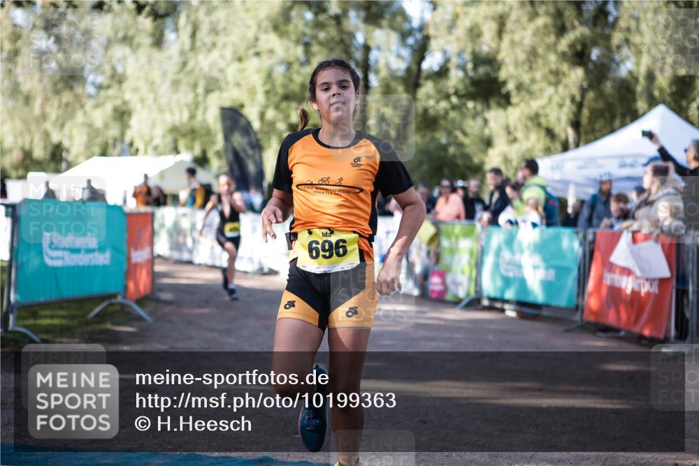 06.09.2026 - 20. Norderstedt Triathlon H.Heesch http://msf.ph/oto/10199363 06.09.2026 09:48:30 Ziel 634, 668, 696, 697 meine-sportfotos.de