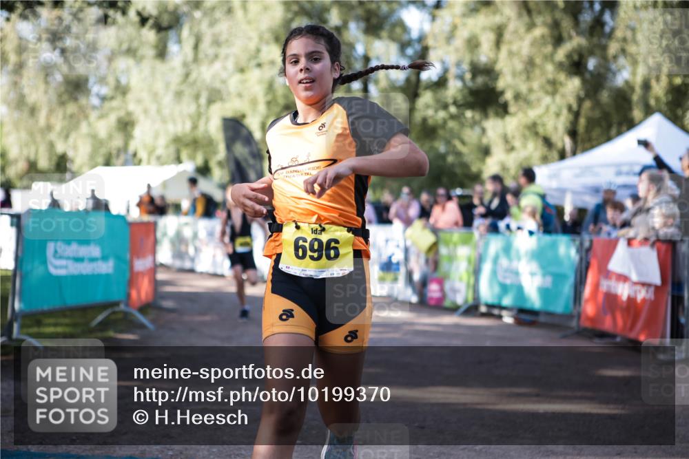 06.09.2026 - 20. Norderstedt Triathlon H.Heesch http://msf.ph/oto/10199370 06.09.2026 09:48:30 Ziel 634, 668, 696, 697 meine-sportfotos.de