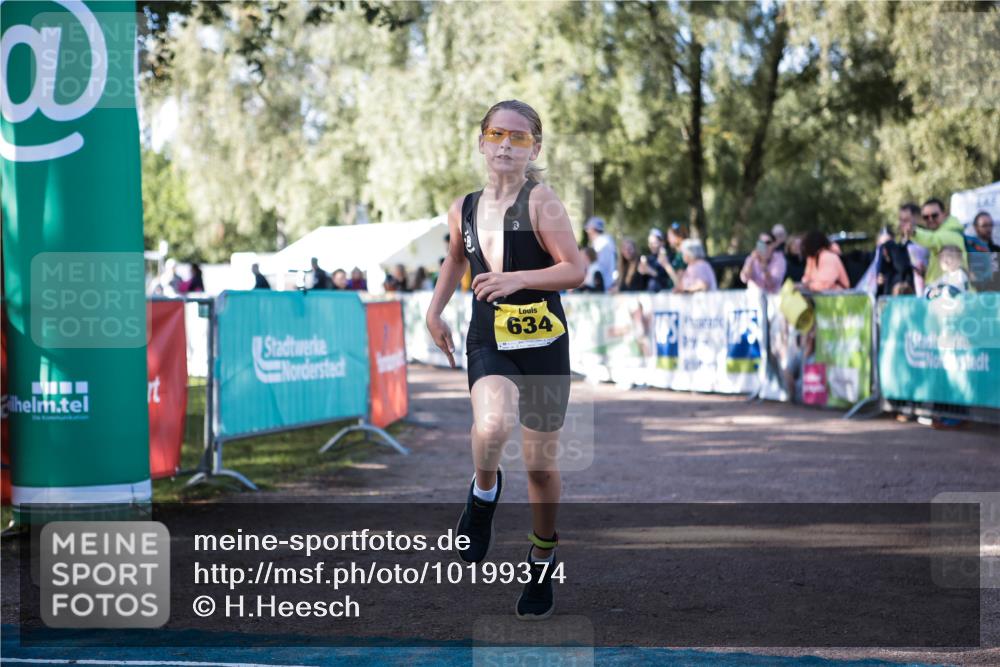 06.09.2026 - 20. Norderstedt Triathlon H.Heesch http://msf.ph/oto/10199374 06.09.2026 09:48:32 Ziel 634, 668, 696, 697 meine-sportfotos.de