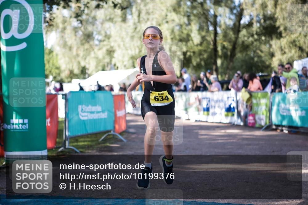 06.09.2026 - 20. Norderstedt Triathlon H.Heesch http://msf.ph/oto/10199376 06.09.2026 09:48:32 Ziel 634, 668, 696, 697 meine-sportfotos.de