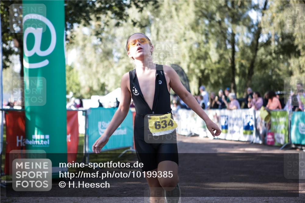 06.09.2026 - 20. Norderstedt Triathlon H.Heesch http://msf.ph/oto/10199385 06.09.2026 09:48:32 Ziel 634, 668, 696, 697 meine-sportfotos.de