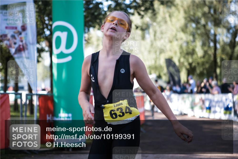06.09.2026 - 20. Norderstedt Triathlon H.Heesch http://msf.ph/oto/10199391 06.09.2026 09:48:33 Ziel 634, 668, 696 meine-sportfotos.de