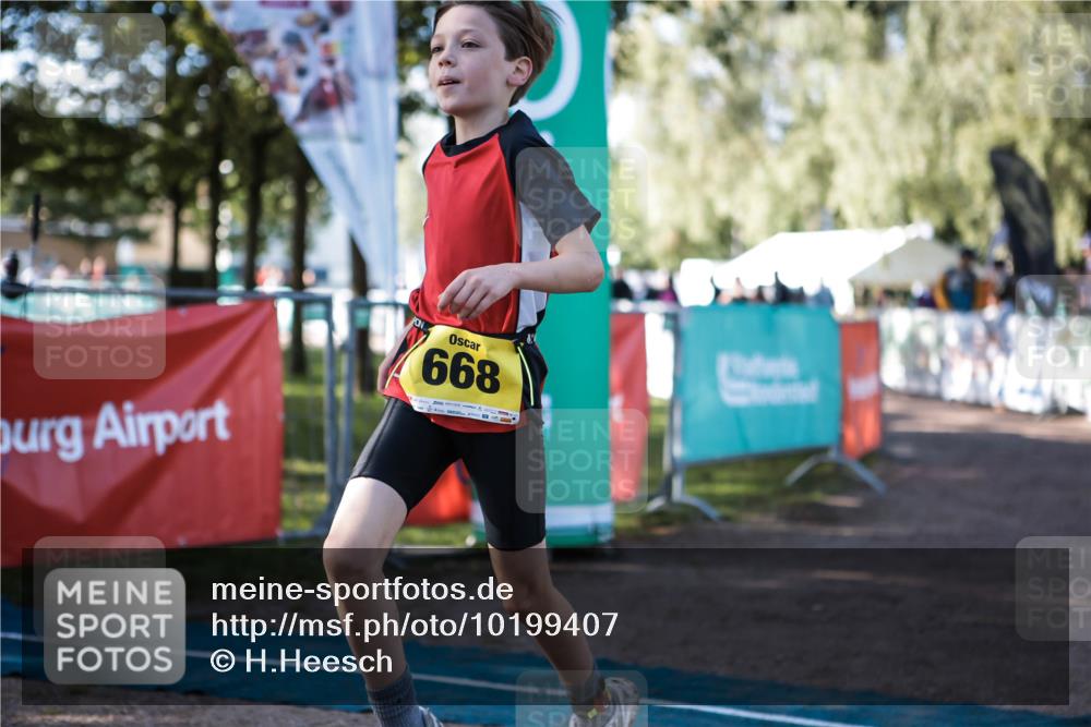 06.09.2026 - 20. Norderstedt Triathlon H.Heesch http://msf.ph/oto/10199407 06.09.2026 09:48:36 Ziel 628, 634, 668, 669, 696 meine-sportfotos.de
