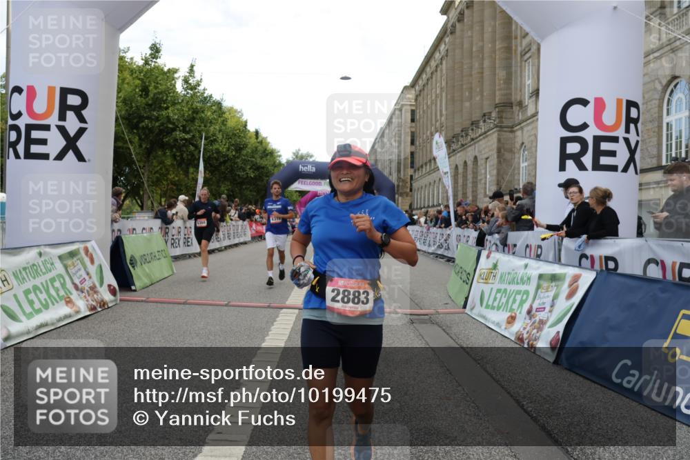 06.09.2026 - CURREX Alsterlauf Yannick Fuchs http://msf.ph/oto/10199475 06.09.2026 10:07:25 Ziel 2515, 2883, 3566, 4901, 5227, 5396, 6319, 6320, 6368 meine-sportfotos.de