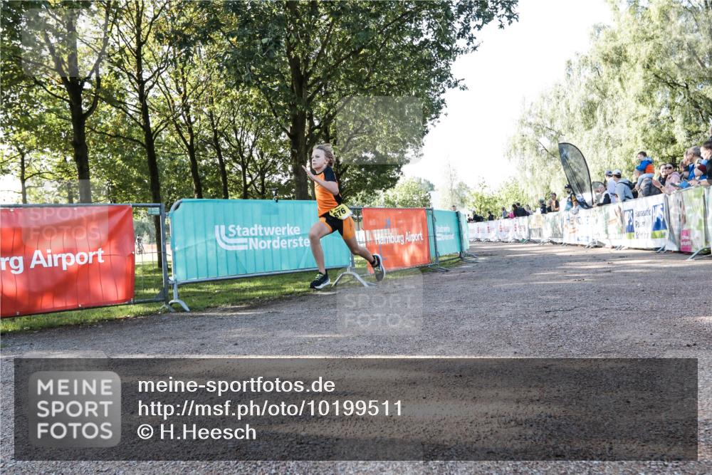 06.09.2026 - 20. Norderstedt Triathlon H.Heesch http://msf.ph/oto/10199511 06.09.2026 09:46:51 Ziel 607, 661, 676, 693, 694 meine-sportfotos.de