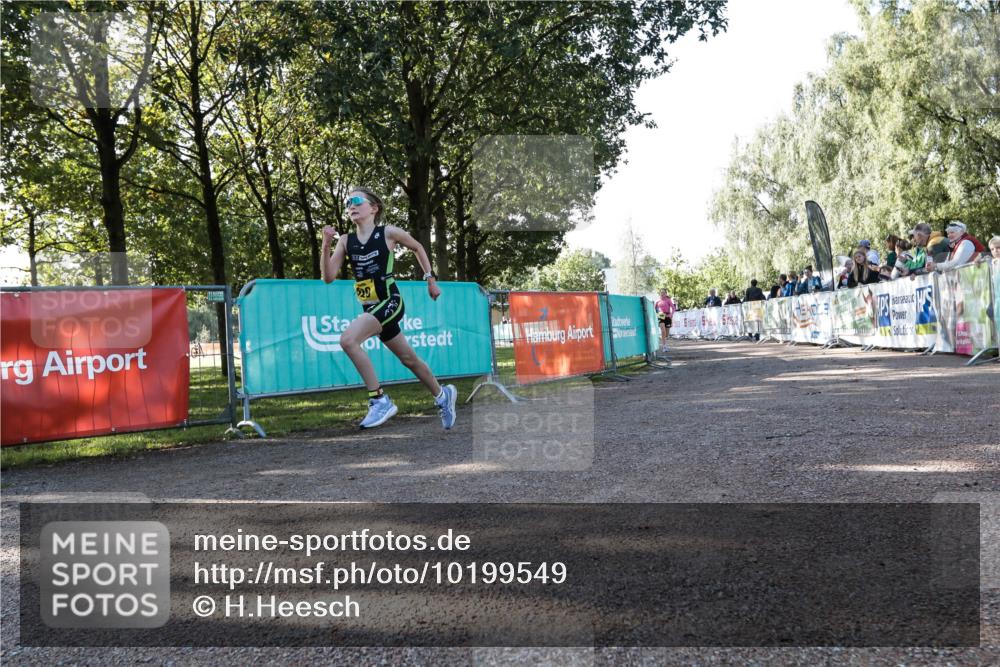 06.09.2026 - 20. Norderstedt Triathlon H.Heesch http://msf.ph/oto/10199549 06.09.2026 09:52:13 Ziel 620, 666 meine-sportfotos.de