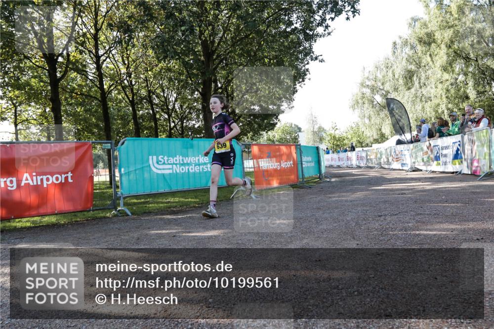 06.09.2026 - 20. Norderstedt Triathlon H.Heesch http://msf.ph/oto/10199561 06.09.2026 09:54:59 Ziel 639 meine-sportfotos.de