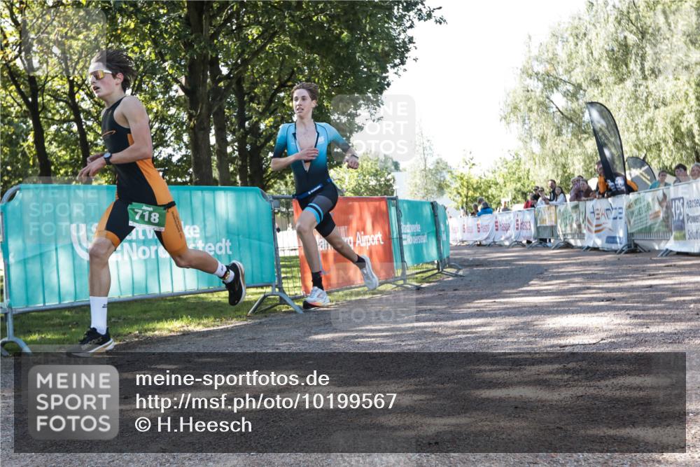 06.09.2026 - 20. Norderstedt Triathlon H.Heesch http://msf.ph/oto/10199567 06.09.2026 10:40:12 Ziel 718, 756 meine-sportfotos.de