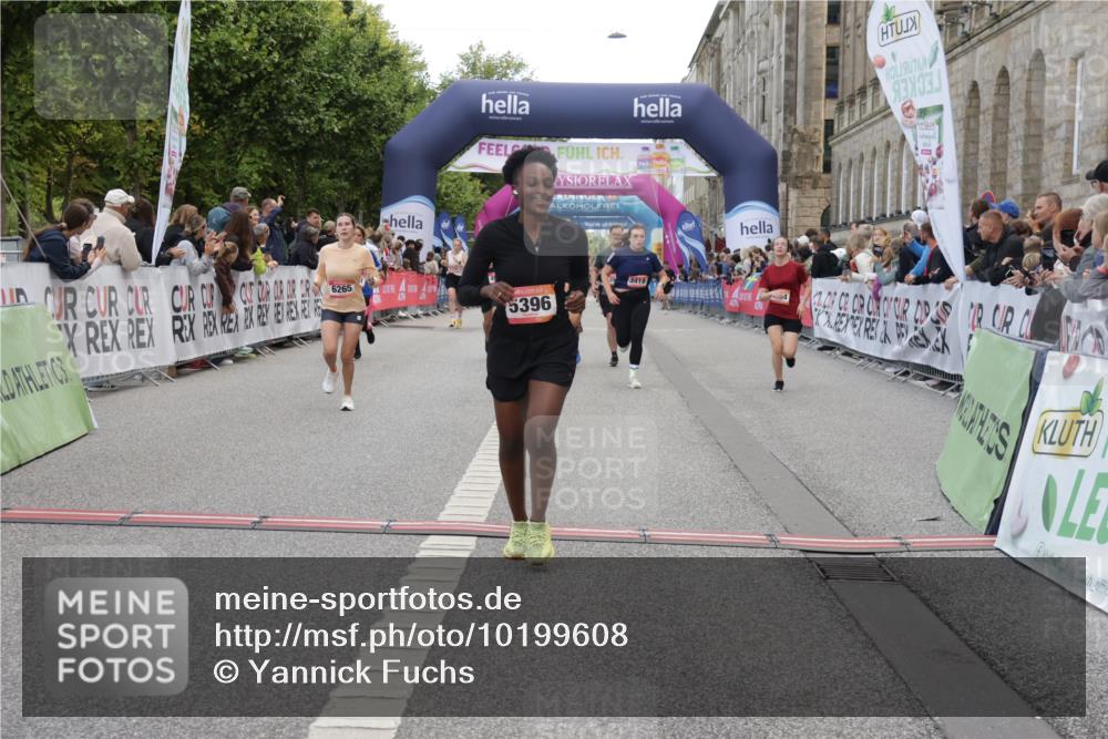 06.09.2026 - CURREX Alsterlauf Yannick Fuchs http://msf.ph/oto/10199608 06.09.2026 10:07:30 Ziel 2883, 3012, 3419, 3566, 3927, 4208, 4561, 4901, 5261, 5396, 5634, 6265, 6319, 6320, 6368 meine-sportfotos.de
