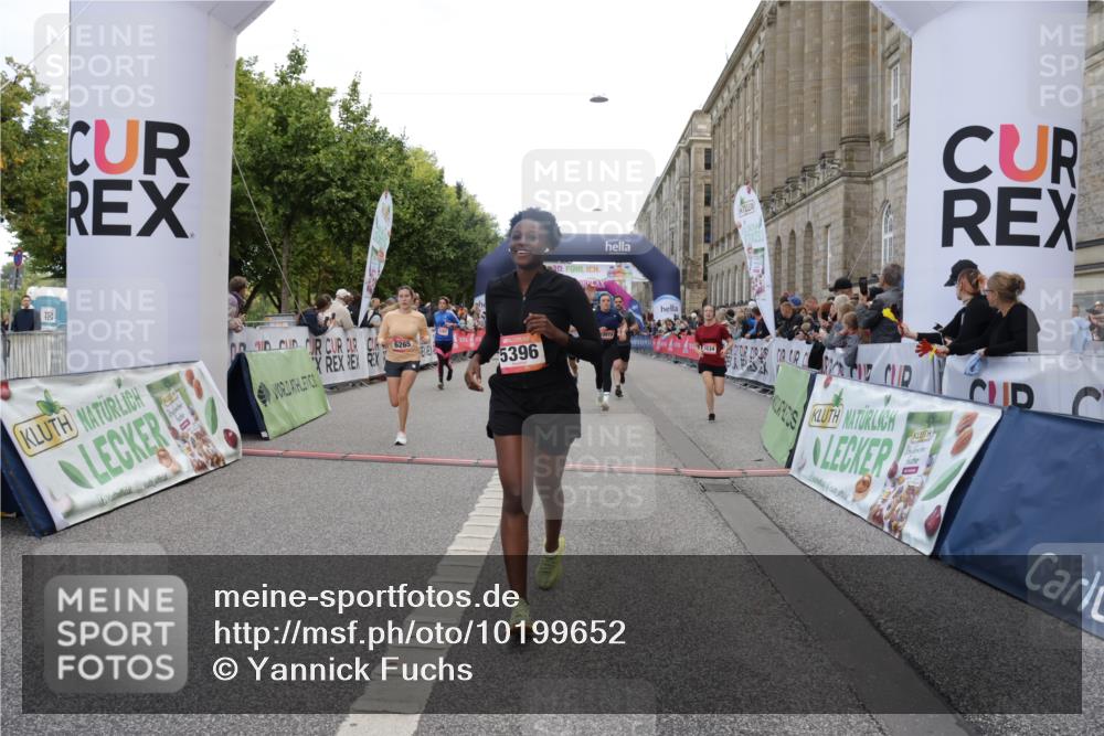 06.09.2026 - CURREX Alsterlauf Yannick Fuchs http://msf.ph/oto/10199652 06.09.2026 10:07:31 Ziel 3012, 3419, 3566, 3927, 4208, 4561, 4901, 5261, 5396, 5634, 6265, 6319, 6320, 6368 meine-sportfotos.de