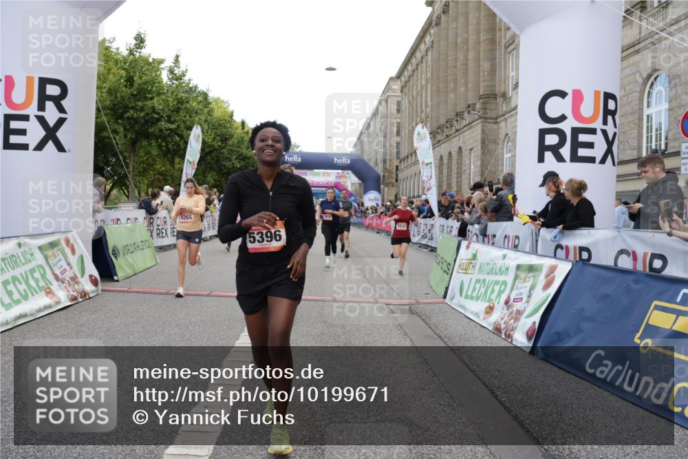 06.09.2026 - CURREX Alsterlauf Yannick Fuchs http://msf.ph/oto/10199671 06.09.2026 10:07:32 Ziel 3012, 3419, 3566, 3927, 4208, 4561, 4901, 5261, 5396, 5633, 5634, 6265, 6319, 6320, 6368 meine-sportfotos.de