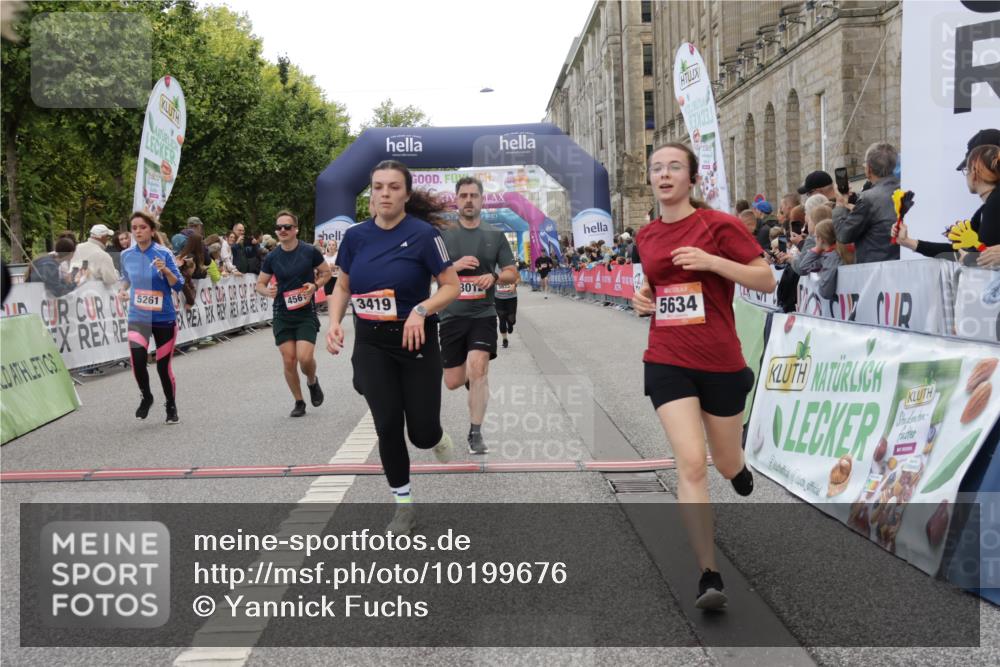 06.09.2026 - CURREX Alsterlauf Yannick Fuchs http://msf.ph/oto/10199676 06.09.2026 10:07:33 Ziel 3012, 3419, 3566, 3927, 4208, 4561, 4901, 5261, 5396, 5633, 5634, 6265, 6319, 6320, 6368 meine-sportfotos.de