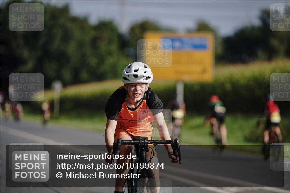 06.09.2026 - 20. Norderstedt Triathlon Michael Burmester http://msf.ph/oto/10199874 06.09.2026 09:37:16 Radfahren 651, 665 meine-sportfotos.de