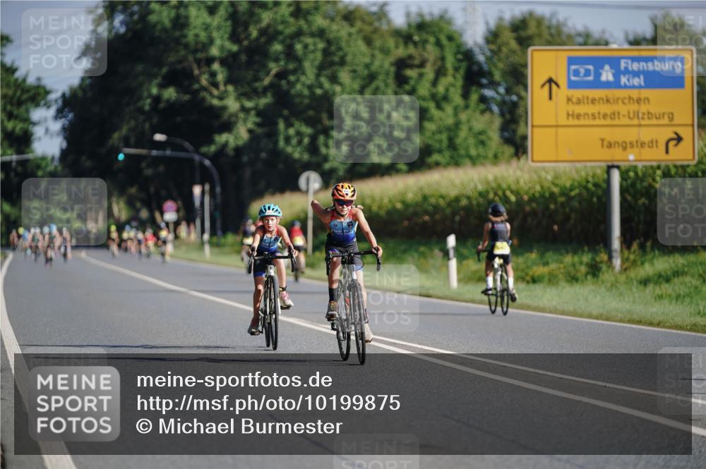 06.09.2026 - 20. Norderstedt Triathlon Michael Burmester http://msf.ph/oto/10199875 06.09.2026 09:37:25 Radfahren 604, 695 meine-sportfotos.de