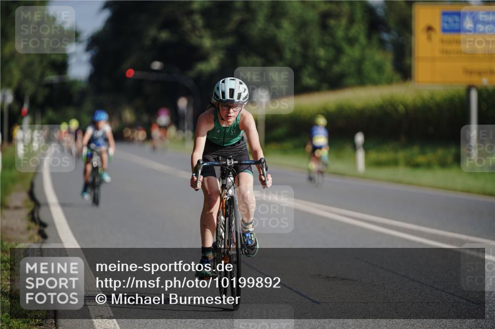 06.09.2026 - 20. Norderstedt Triathlon Michael Burmester http://msf.ph/oto/10199892 06.09.2026 09:37:43 Radfahren 621, 638, 655, 657 meine-sportfotos.de