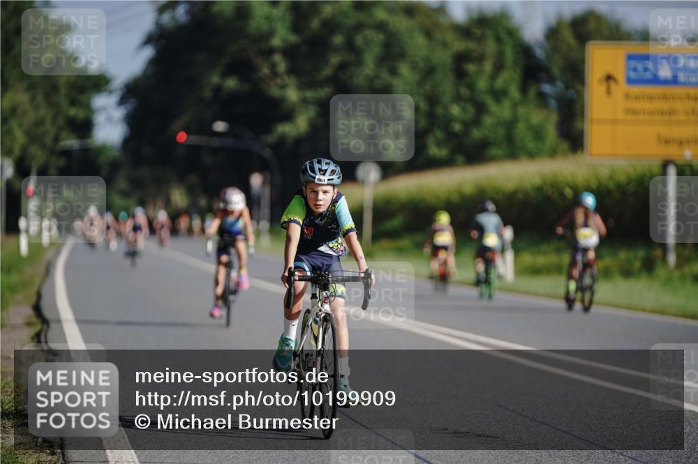 06.09.2026 - 20. Norderstedt Triathlon Michael Burmester http://msf.ph/oto/10199909 06.09.2026 09:38:02 Radfahren 649, 661 meine-sportfotos.de