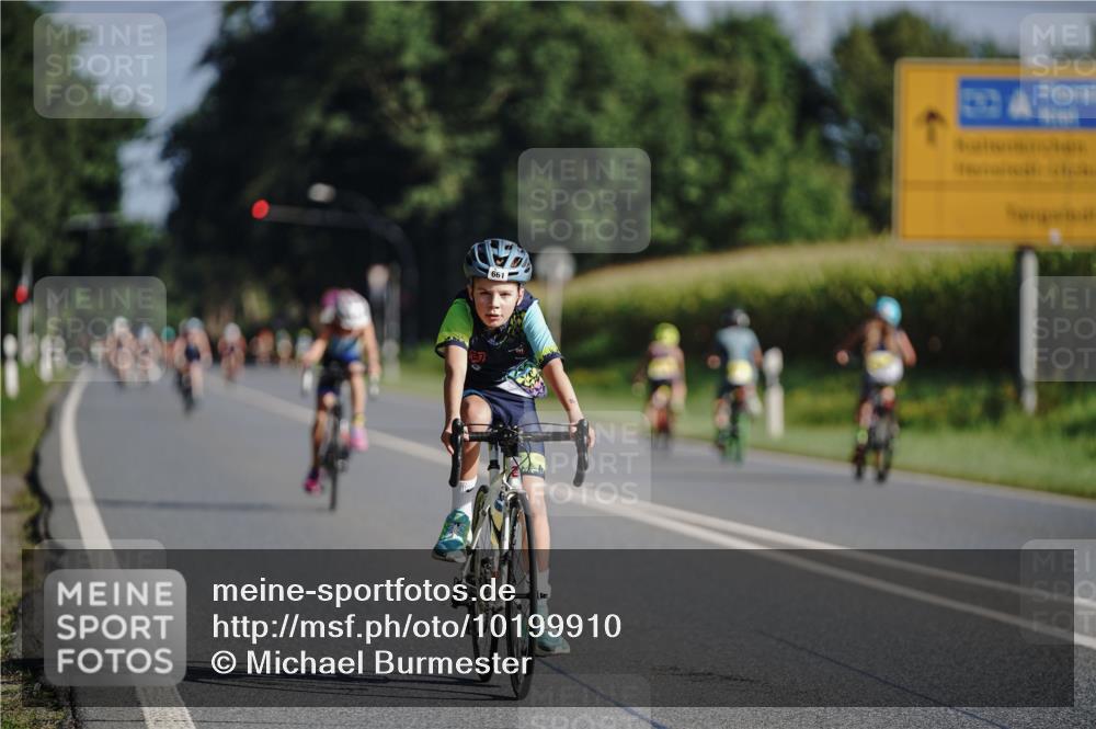 06.09.2026 - 20. Norderstedt Triathlon Michael Burmester http://msf.ph/oto/10199910 06.09.2026 09:38:02 Radfahren 649, 661 meine-sportfotos.de