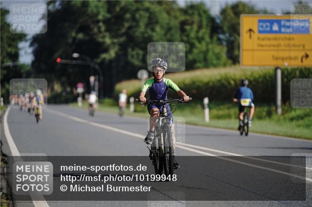 06.09.2026 - 20. Norderstedt Triathlon Michael Burmester http://msf.ph/oto/10199948 06.09.2026 09:38:48 Radfahren 609, 697, 698 meine-sportfotos.de