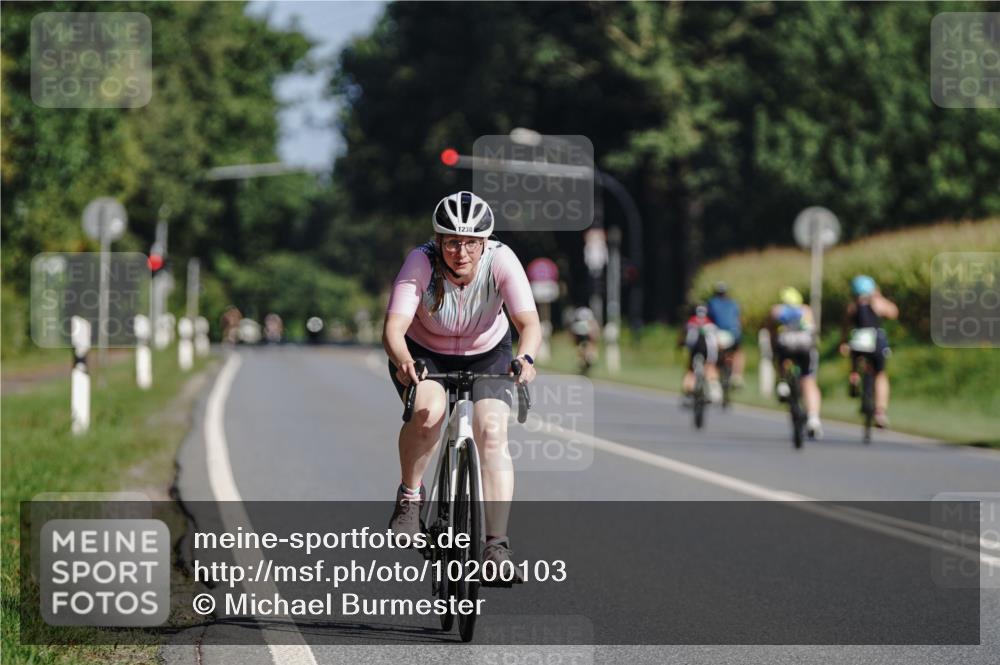 06.09.2026 - 20. Norderstedt Triathlon Michael Burmester http://msf.ph/oto/10200103 06.09.2026 10:28:13 Radfahren 1238 meine-sportfotos.de