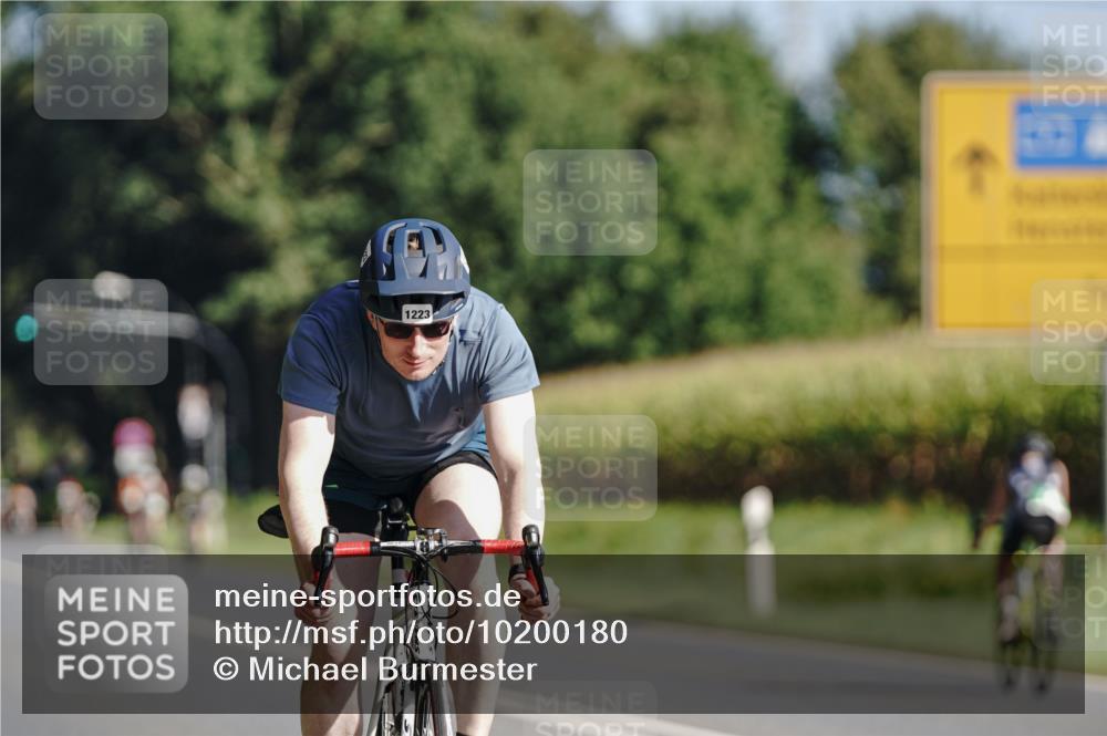 06.09.2026 - 20. Norderstedt Triathlon Michael Burmester http://msf.ph/oto/10200180 06.09.2026 10:31:37 Radfahren 1223 meine-sportfotos.de