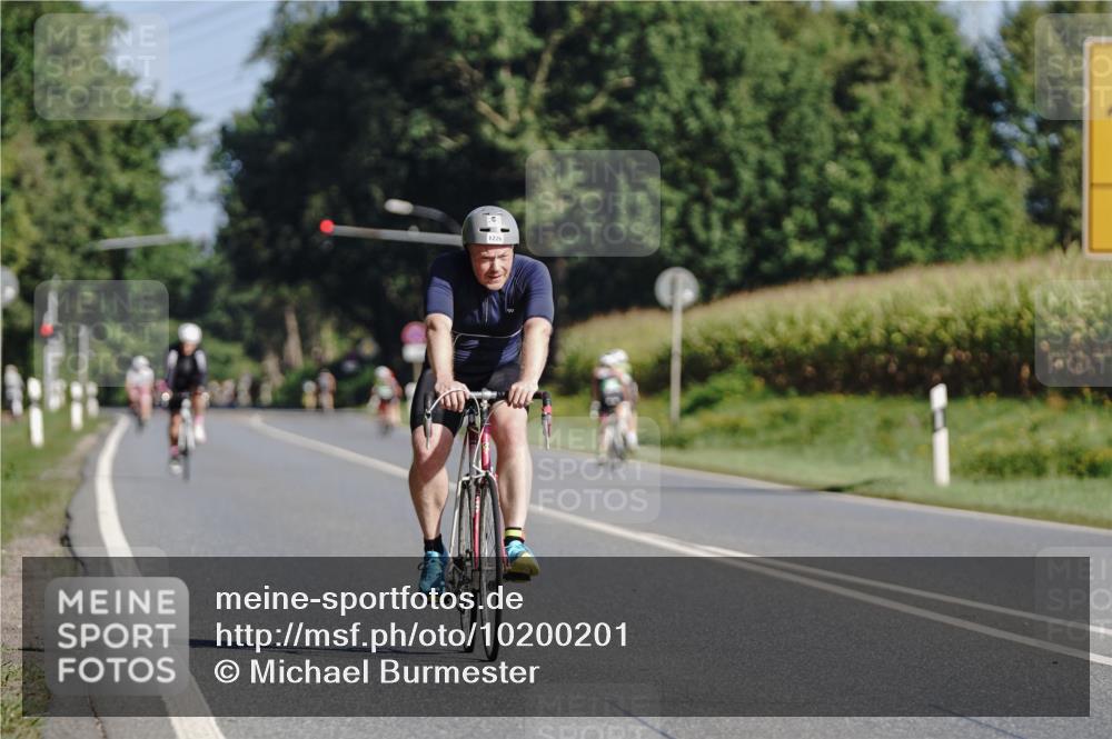06.09.2026 - 20. Norderstedt Triathlon Michael Burmester http://msf.ph/oto/10200201 06.09.2026 10:32:11 Radfahren 1201, 1215, 1226 meine-sportfotos.de