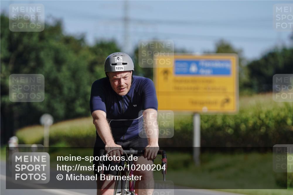 06.09.2026 - 20. Norderstedt Triathlon Michael Burmester http://msf.ph/oto/10200204 06.09.2026 10:32:12 Radfahren 1201, 1215, 1226 meine-sportfotos.de