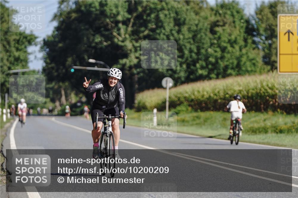 06.09.2026 - 20. Norderstedt Triathlon Michael Burmester http://msf.ph/oto/10200209 06.09.2026 10:32:17 Radfahren 1201 meine-sportfotos.de