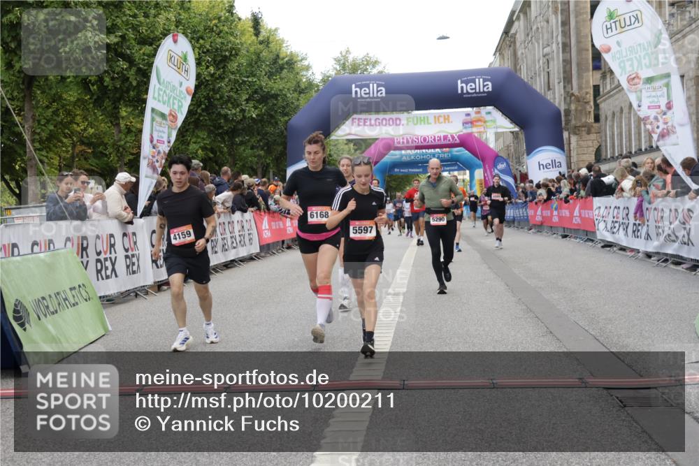 06.09.2026 - CURREX Alsterlauf Yannick Fuchs http://msf.ph/oto/10200211 06.09.2026 10:08:00 Ziel 2387, 2933, 3296, 3666, 3722, 3723, 3757, 3758, 3915, 3916, 3932, 4159, 5256, 5290, 5324, 5587, 5588, 5597, 5791, 6168, 6361, 6382 meine-sportfotos.de