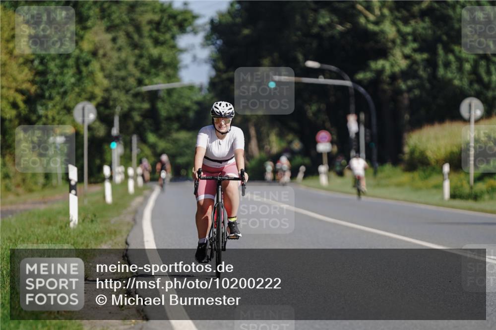 06.09.2026 - 20. Norderstedt Triathlon Michael Burmester http://msf.ph/oto/10200222 06.09.2026 10:32:27 Radfahren 1217 meine-sportfotos.de