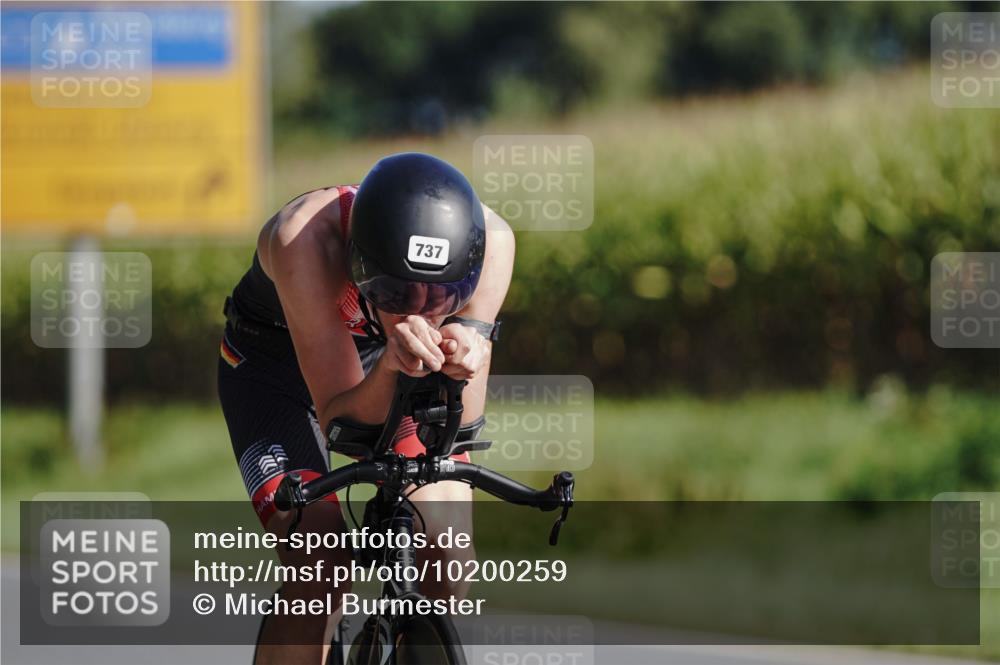 06.09.2026 - 20. Norderstedt Triathlon Michael Burmester http://msf.ph/oto/10200259 06.09.2026 10:33:08 Radfahren 737 meine-sportfotos.de