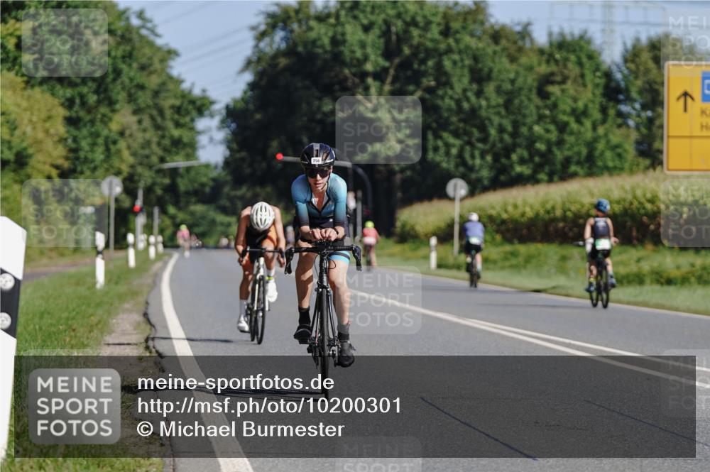 06.09.2026 - 20. Norderstedt Triathlon Michael Burmester http://msf.ph/oto/10200301 06.09.2026 10:33:53 Radfahren 718, 756 meine-sportfotos.de