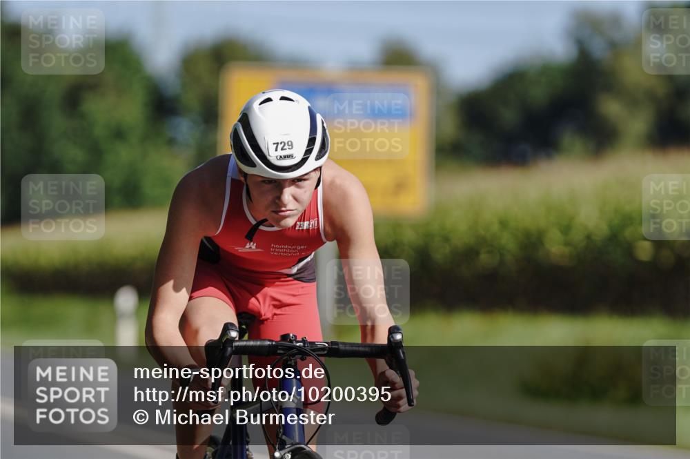 06.09.2026 - 20. Norderstedt Triathlon Michael Burmester http://msf.ph/oto/10200395 06.09.2026 10:35:16 Radfahren 729 meine-sportfotos.de