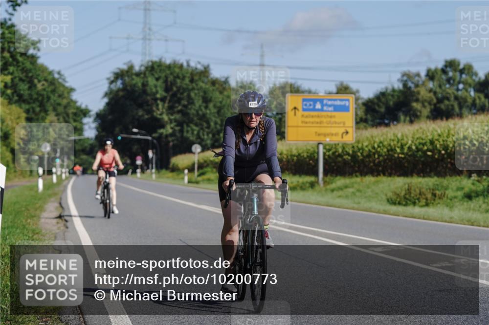 06.09.2026 - 20. Norderstedt Triathlon Michael Burmester http://msf.ph/oto/10200773 06.09.2026 10:36:22 Radfahren 1193, 1229, 1235 meine-sportfotos.de